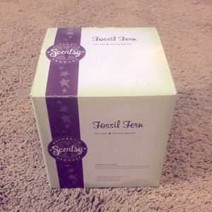 Full size fossil fern scentsy warmer like new
